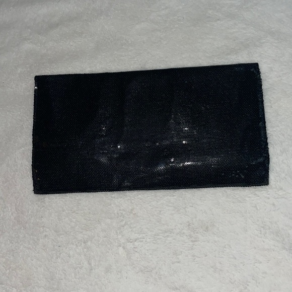 Forever 21 Sequined Clutch Purse With Silver Chain Strap - Picture 3 of 8